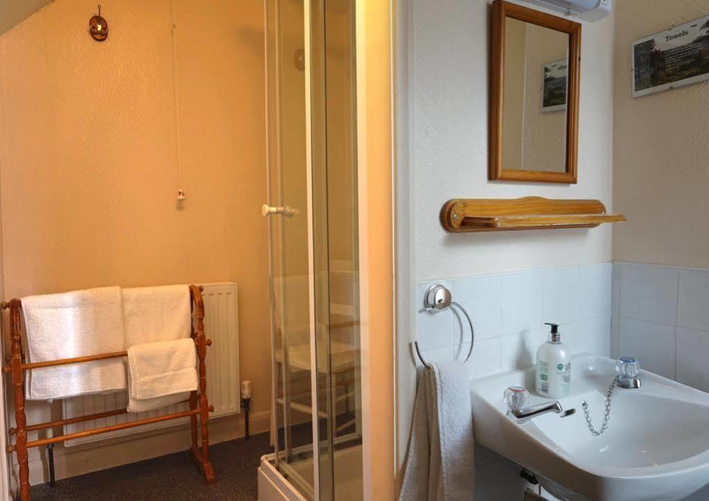 Bed and Breakfast The Denes Линтон Экстерьер фото
